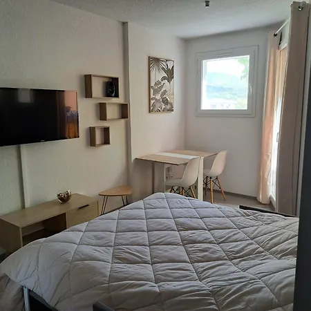 Apartament Idealement Situe A *