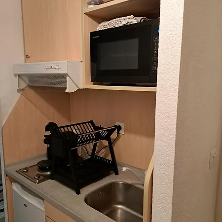 Idealement Situe A Corte (Corsica)